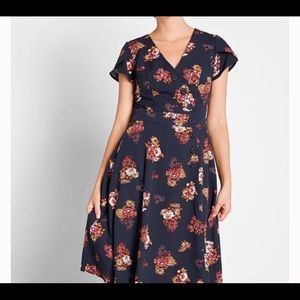 ModCloth Sentimental Special Short Sleeve Dress M